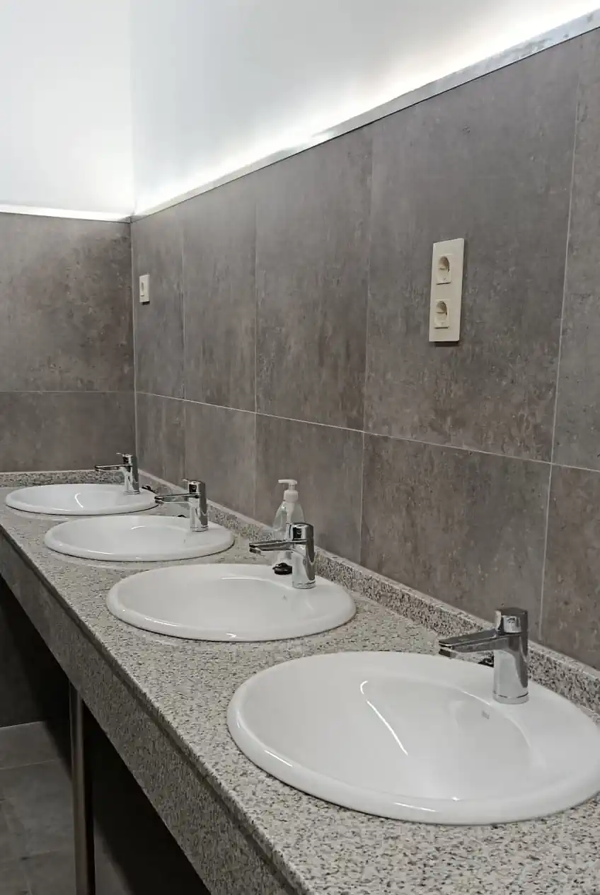 Camping Lagos de Somiedo Baños (renovados)